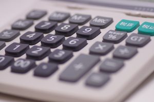 三星ロアーニⅡで屋根工事を行う費用はどの位かかるのか？相場価格と業者選びの注意点